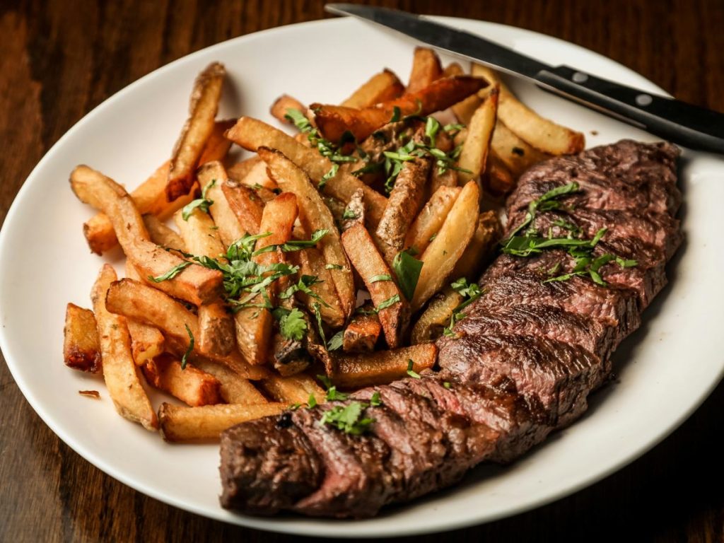 Steak frites · S$34
